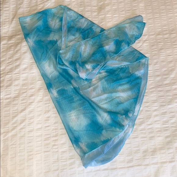🌹3 for $25🌹SHEIN - OS Blue/White Bikini Sarong